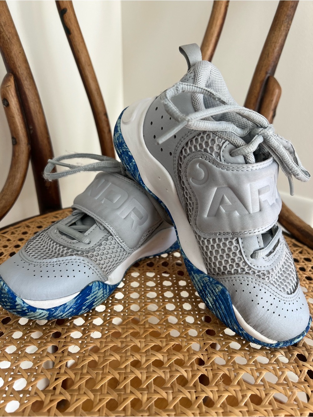 Under Armour Kids Grey Basketball Shoes Size 13K